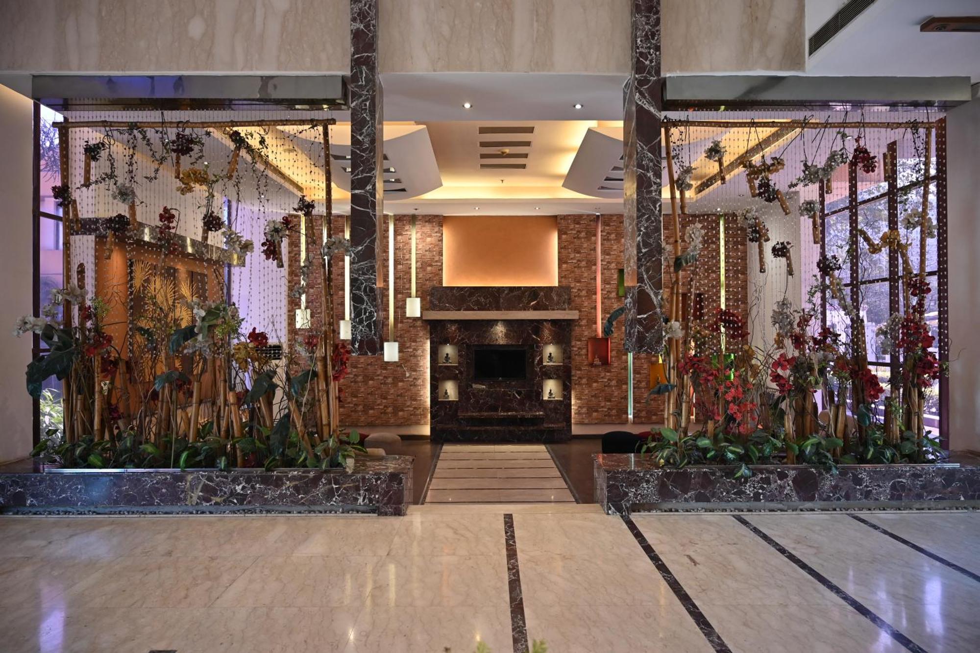 Club Florence Gurgaon Exterior foto